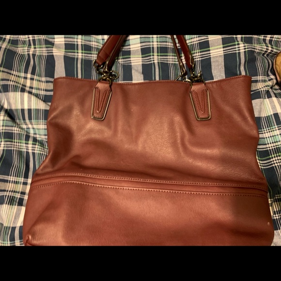 Simply Vera wang bag - Picture 4 of 8